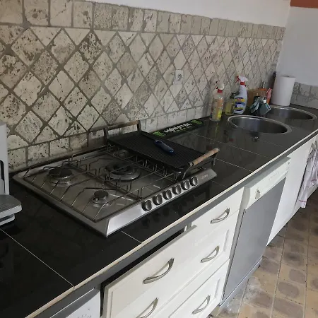 Les Suites Des Calanques Apartament *